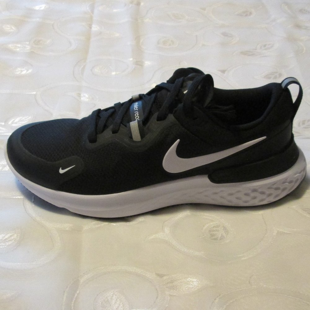 #SOLD# NIKE MEN’S REACT MILER – NWT 9 - Picture 2 of 12